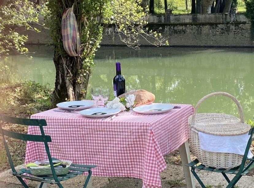 Appartamento Gite Chez Madeleine Louhans Esterno foto
