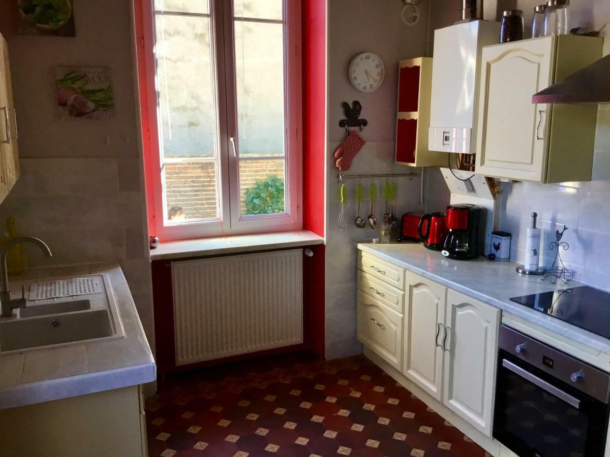 Appartamento Gite Chez Madeleine Louhans Esterno foto