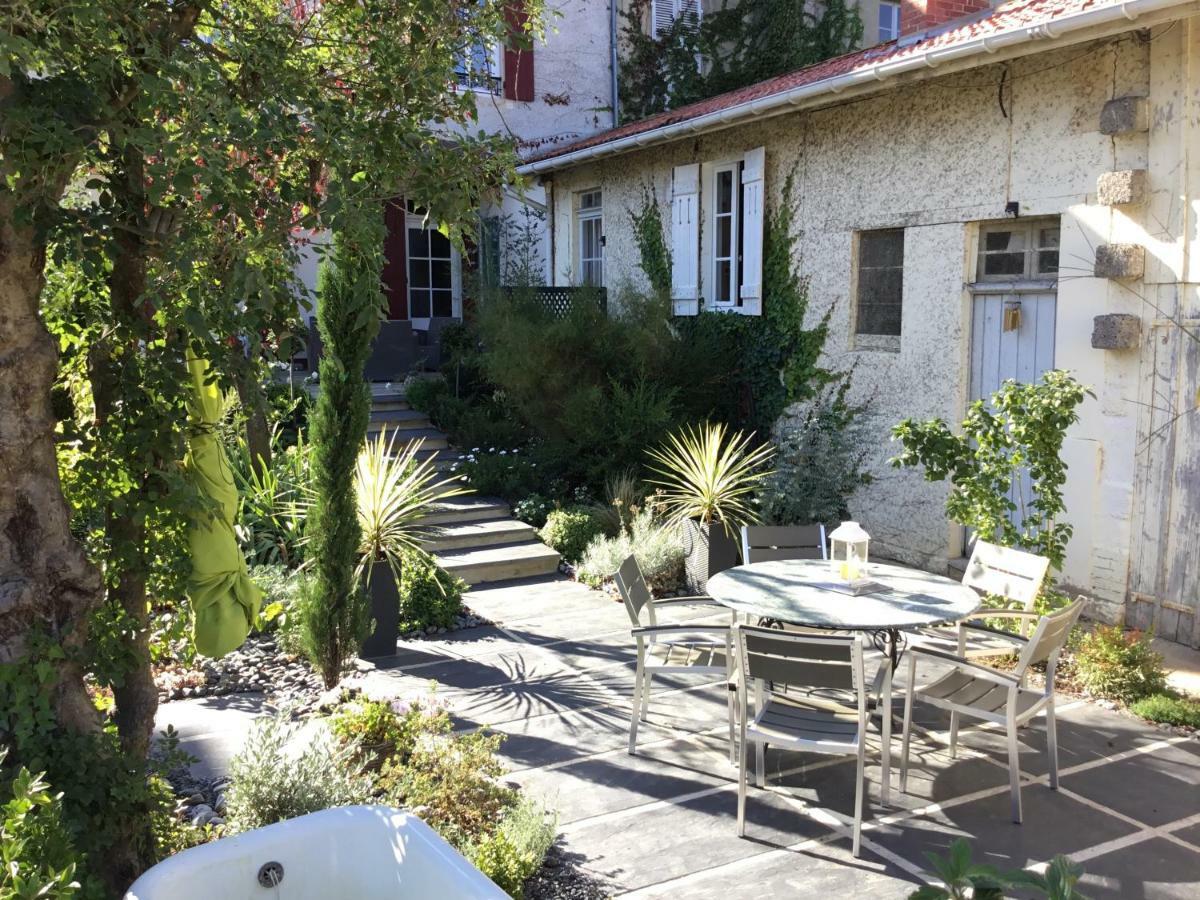 Appartamento Gite Chez Madeleine Louhans Esterno foto